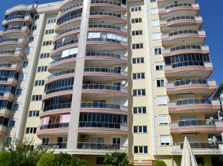 resale 2-bedroom apartment in Mahmutlar