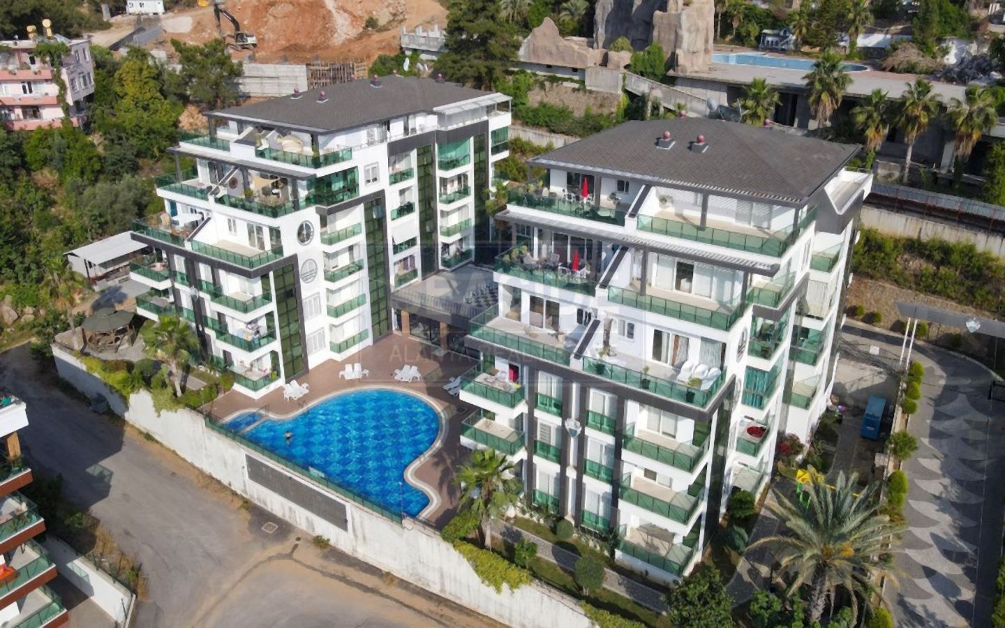 luxury duplex apartment in Kestel