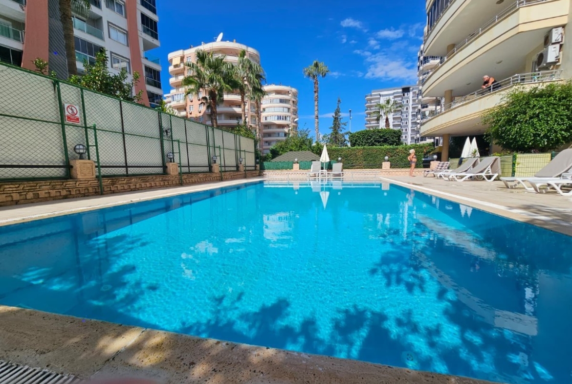 2+1 Apartment for Sale in Mahmutlar Alanya